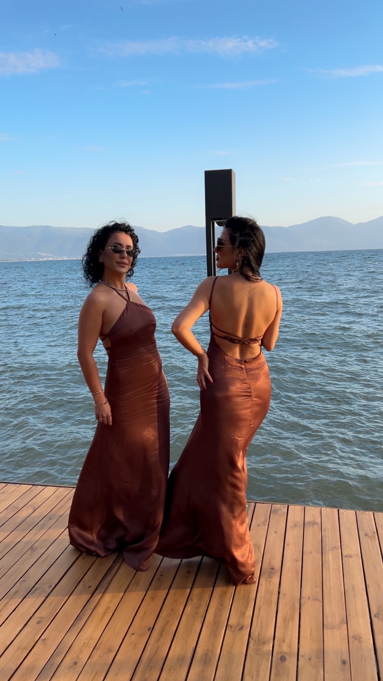 Maxi Boy Saten Sırt Dekolteli Elbise