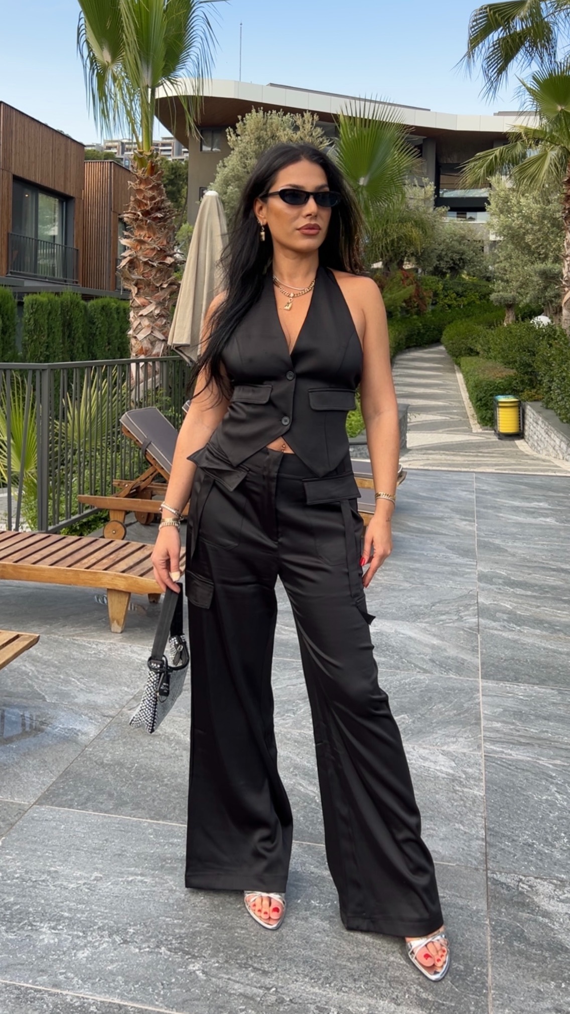 PREMİUM SATWN KUMAŞ SIRT DEKOLTELİ YELEK - PANTOLON TAKIM