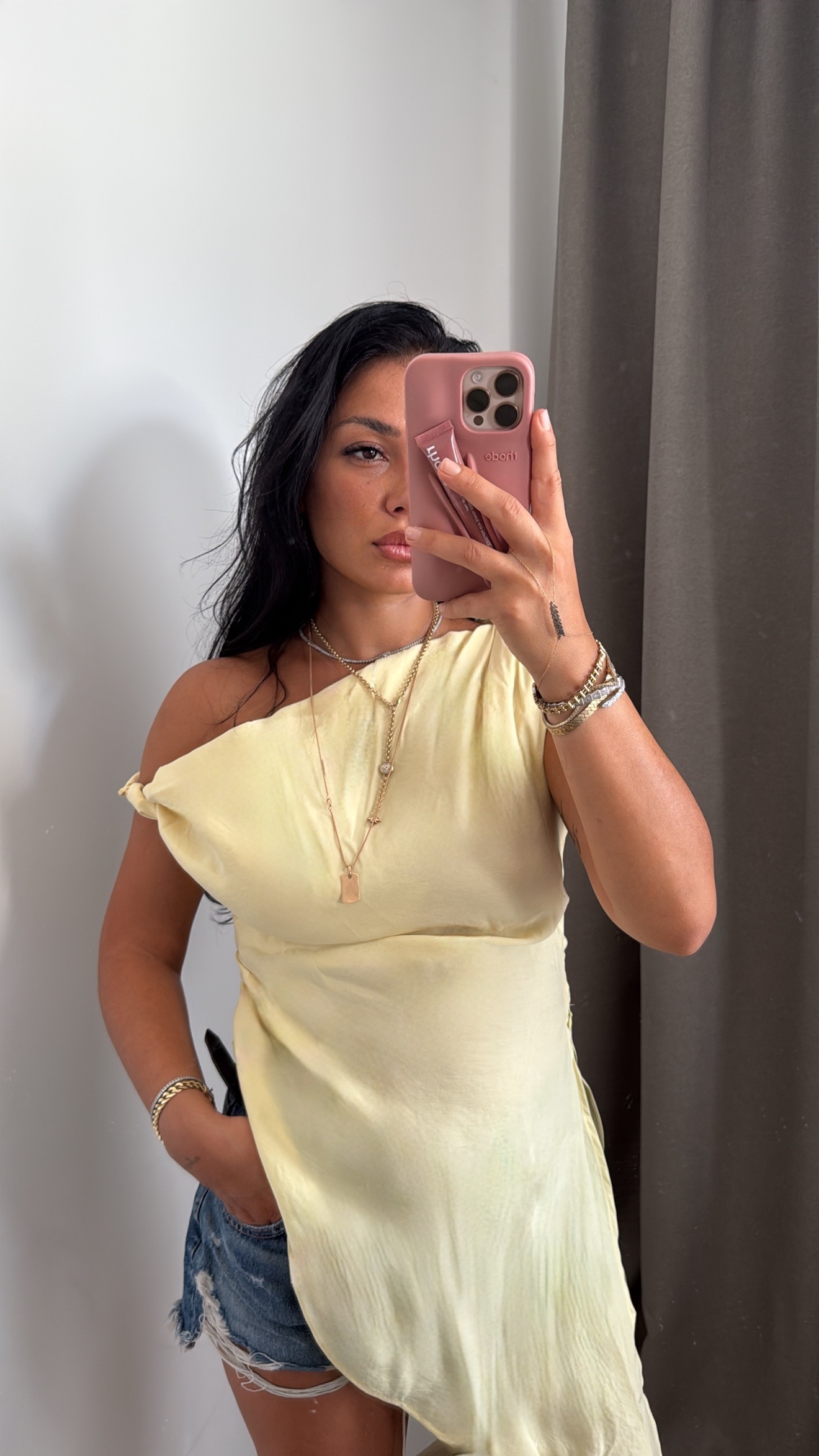 Asimetrik Kesim Tek Omuz Bluz