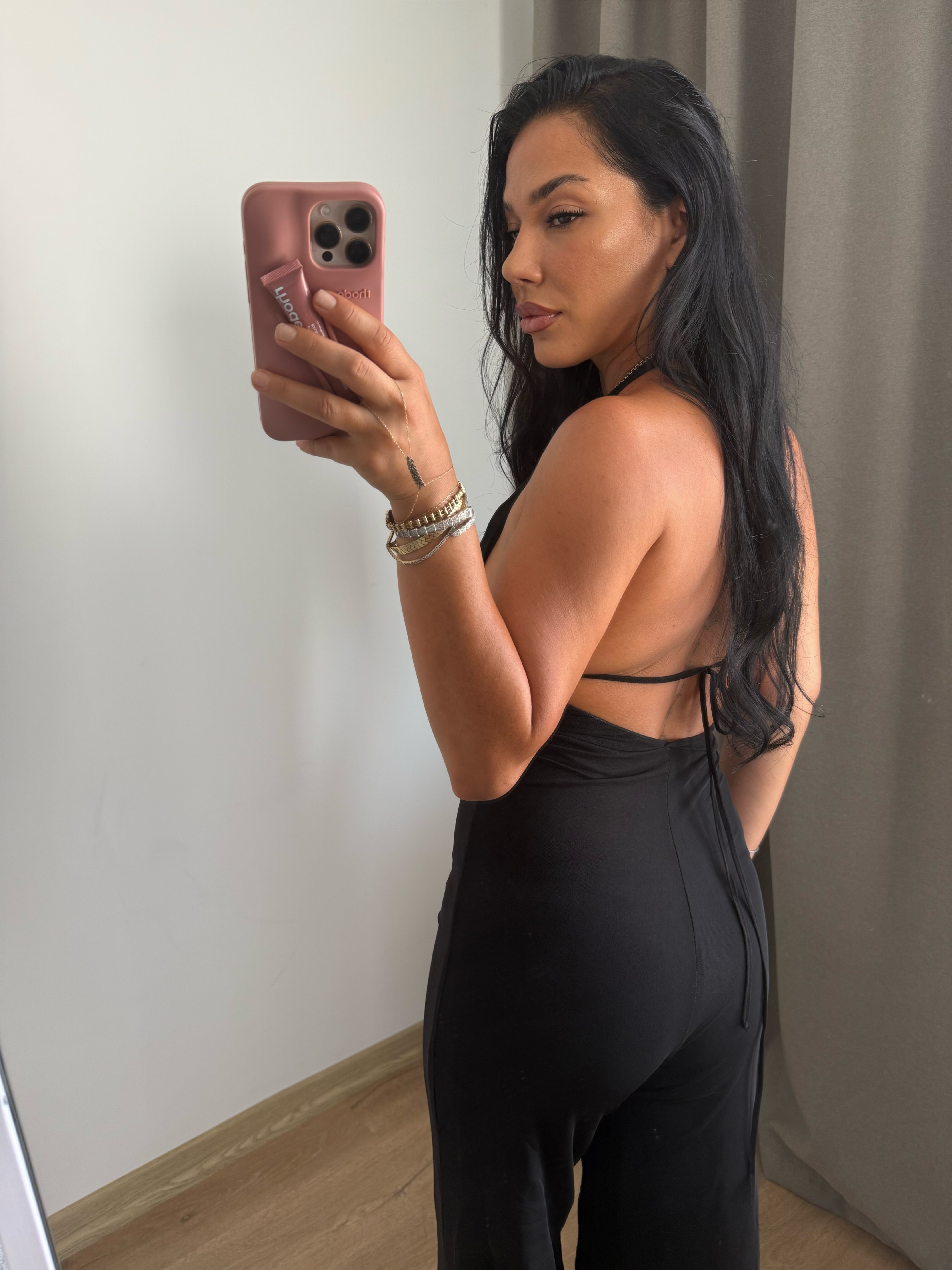 SIRT VE GÖĞÜS DEKOLTELİ SİYAH TÜL TULUM