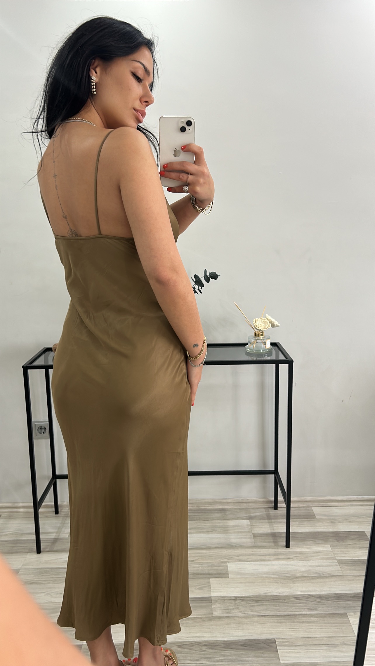 SATEN DEGAJE YAKA ELBİSE 