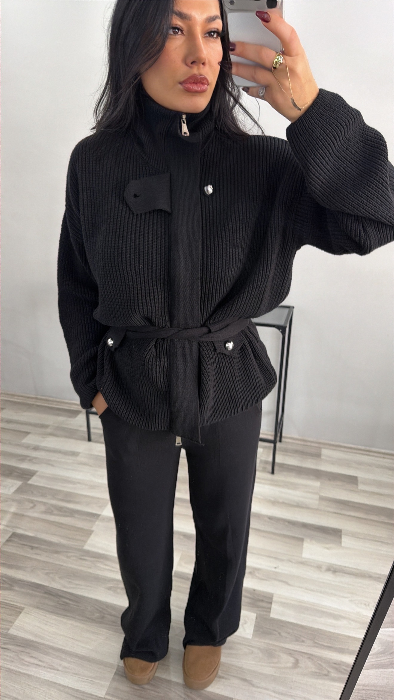 KUŞAKLI SİYAH TRİKO TAKIM