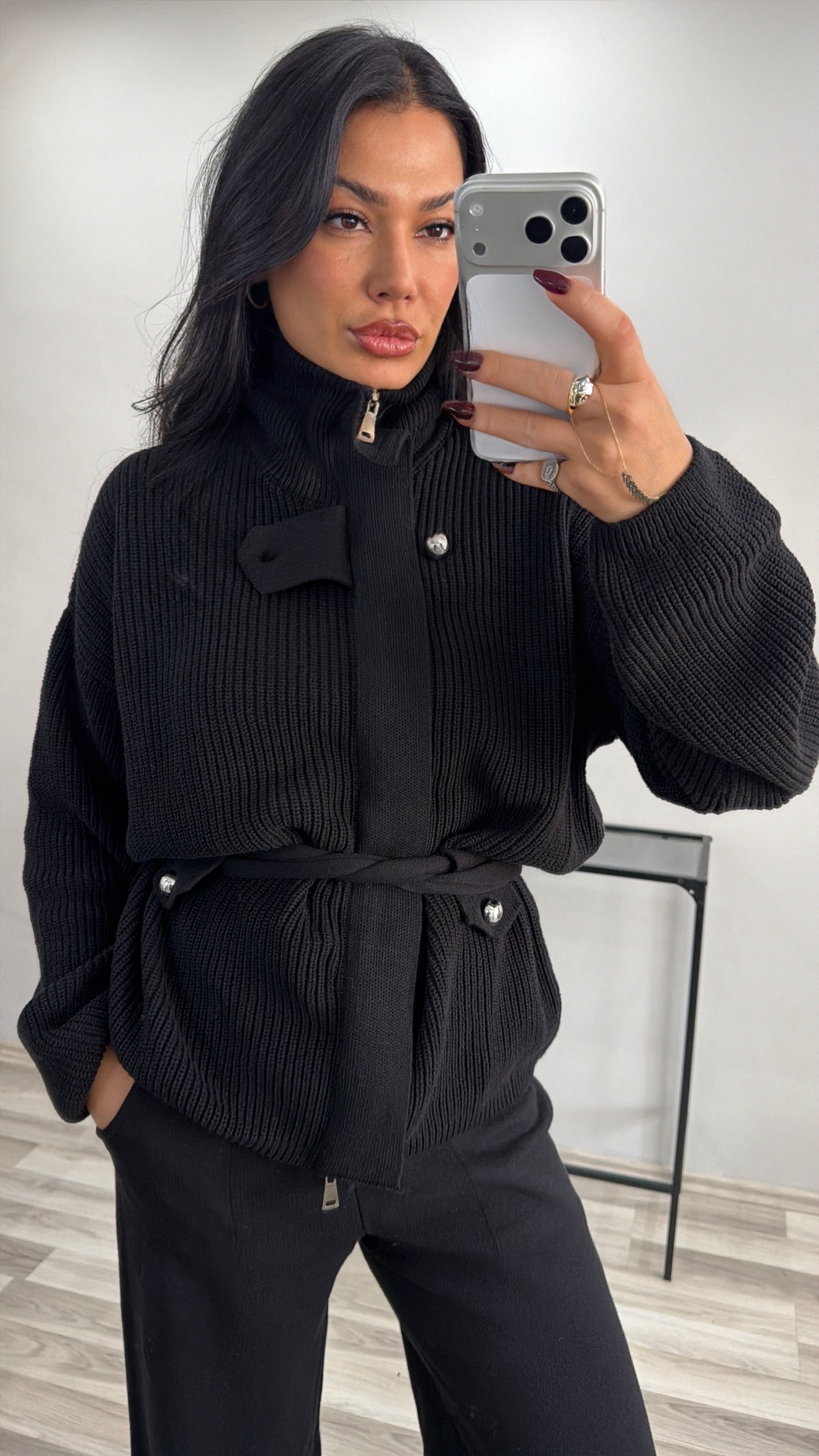 KUŞAKLI SİYAH TRİKO TAKIM