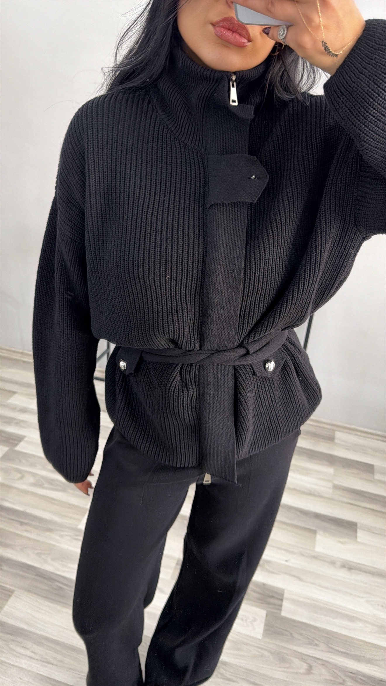 KUŞAKLI SİYAH TRİKO TAKIM