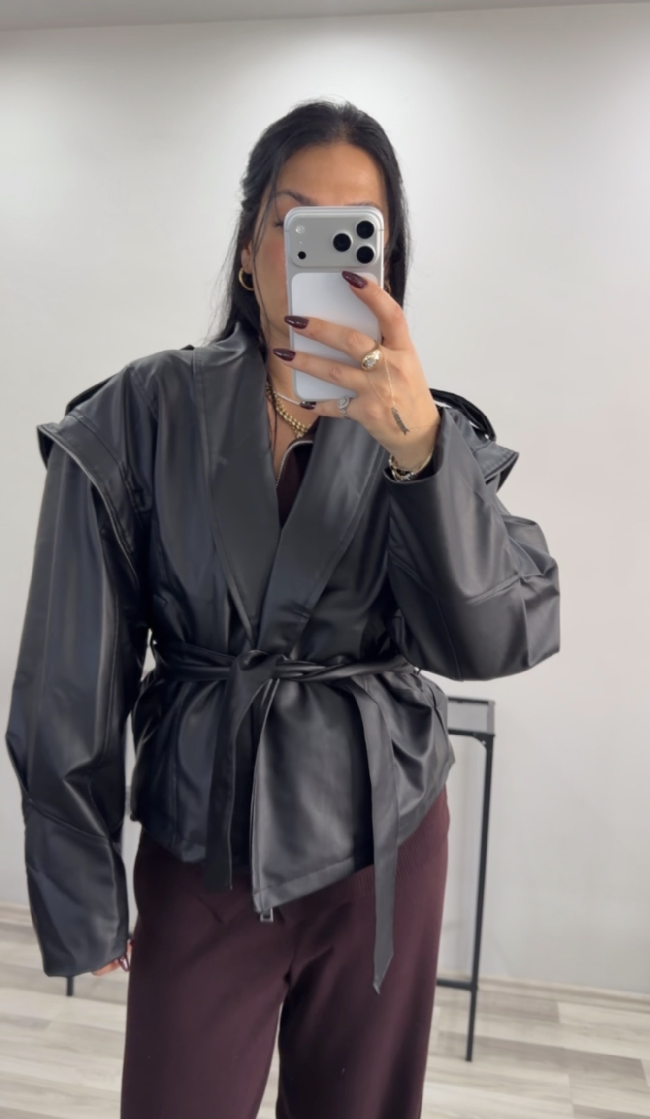 SİYAH TASARIM DERİ CEKET