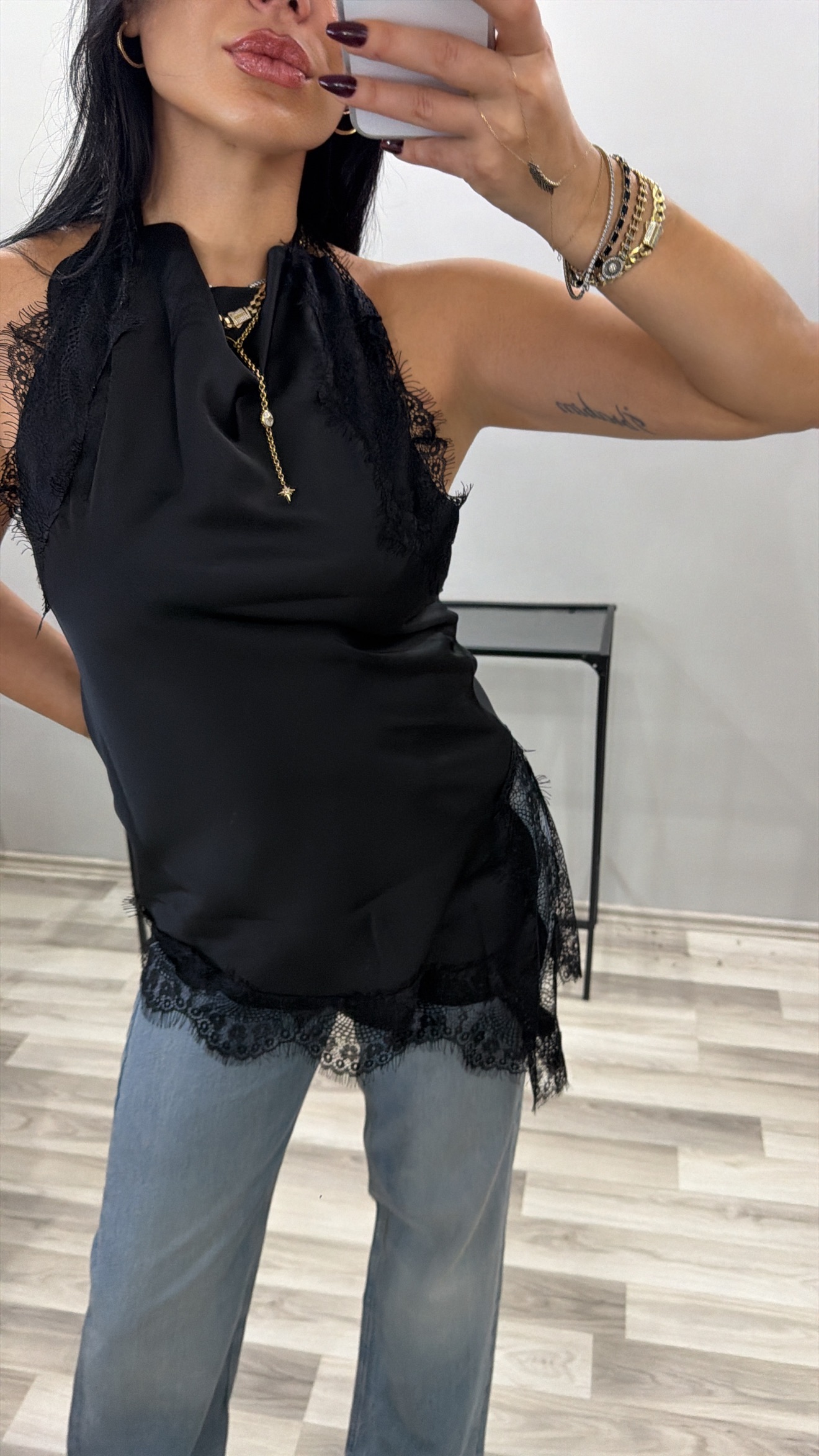 DANTEL DETAY SATEN BLUZ