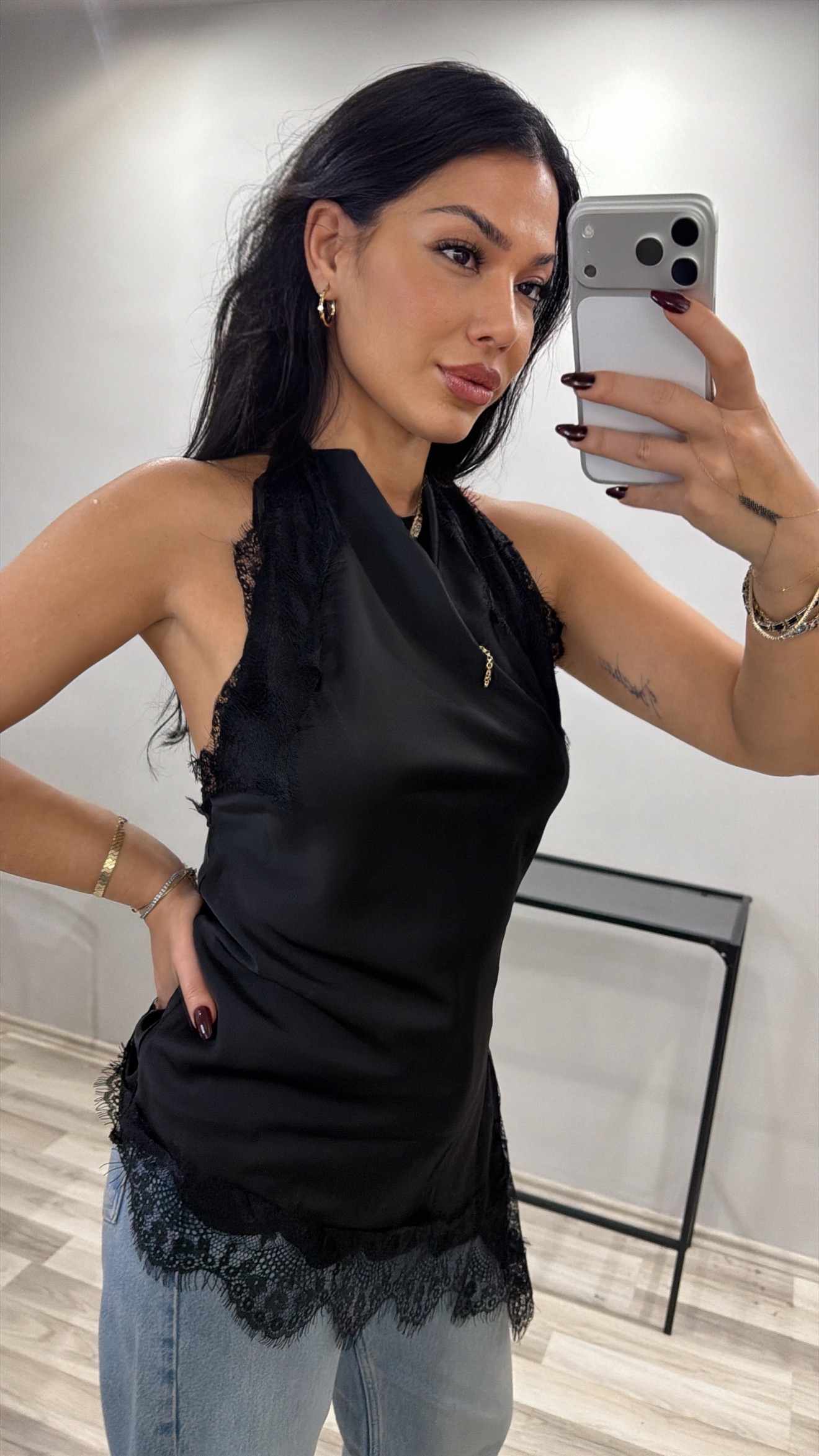 DANTEL DETAY SATEN BLUZ