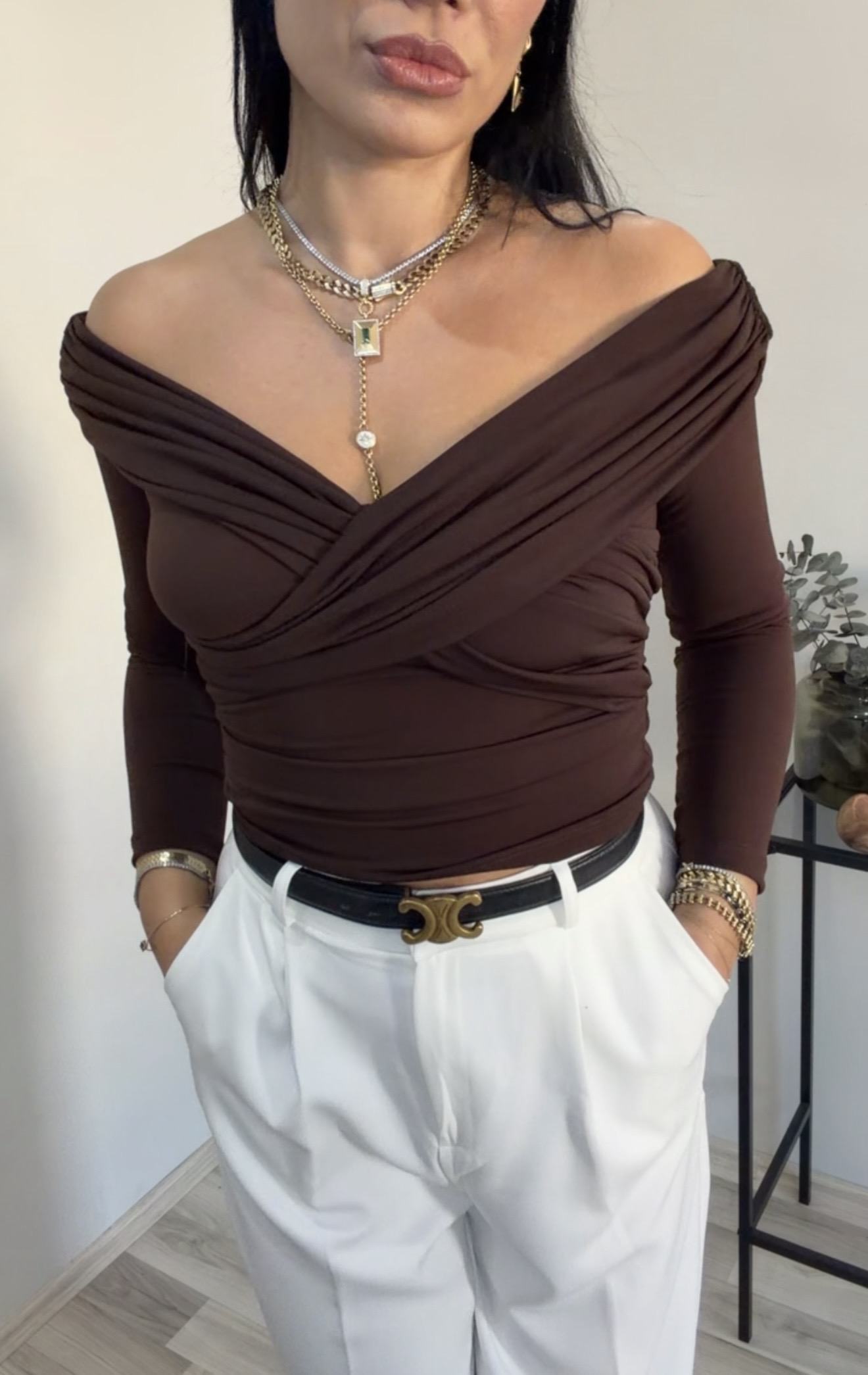 DRAPELİ KAHVERENGİ BLUZ