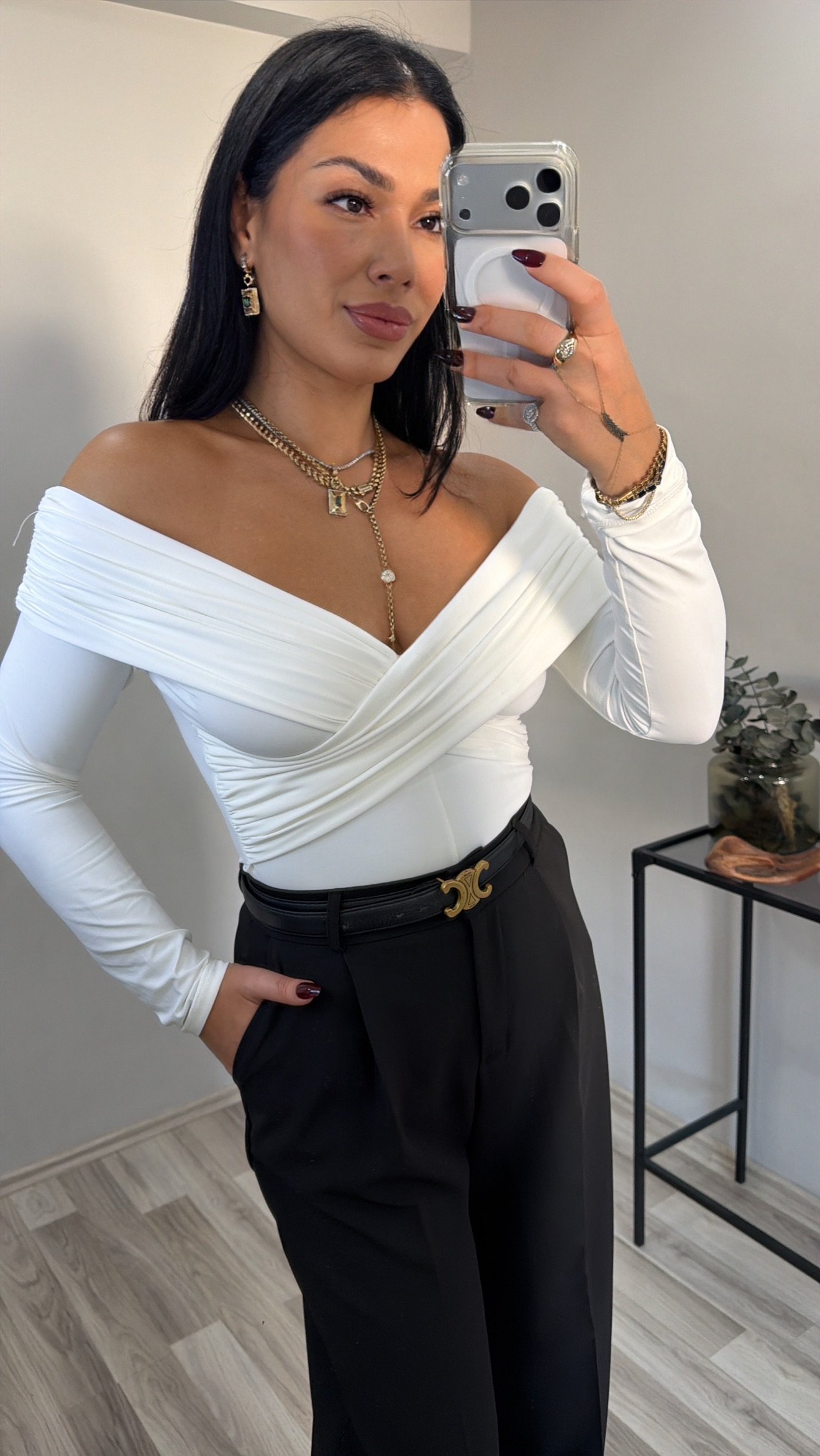 DRAPELİ BEYAZ BODYSUİT