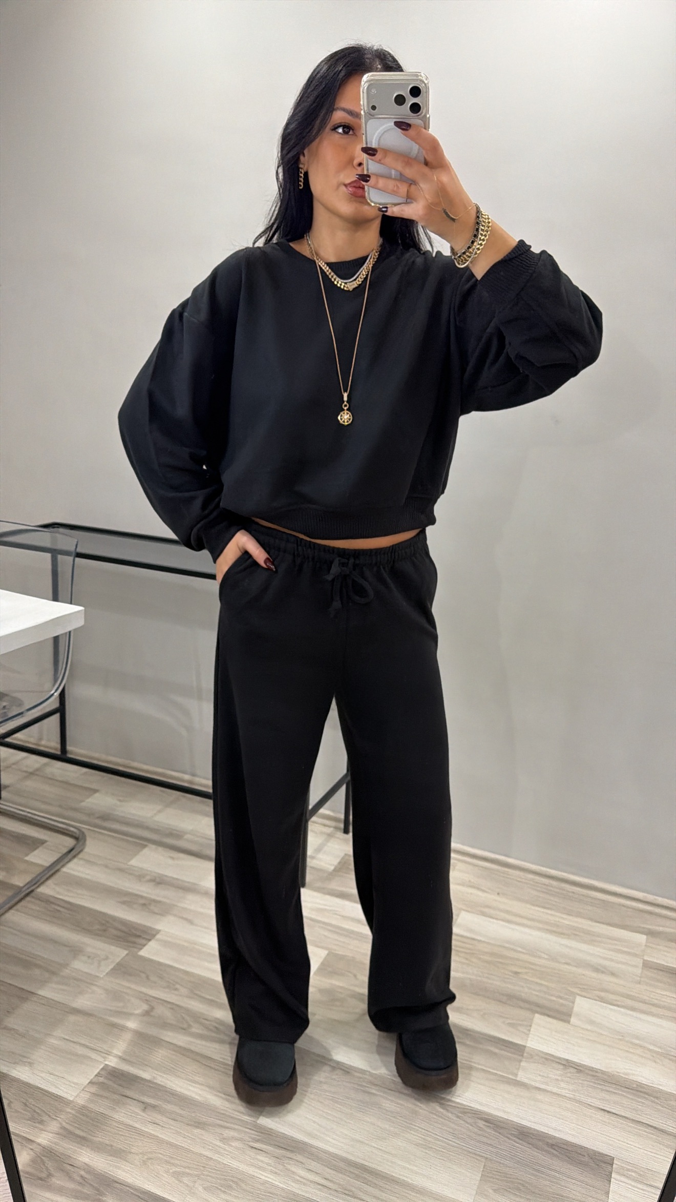 SİYAH RENK SELANİK KUMAŞ TAKIM