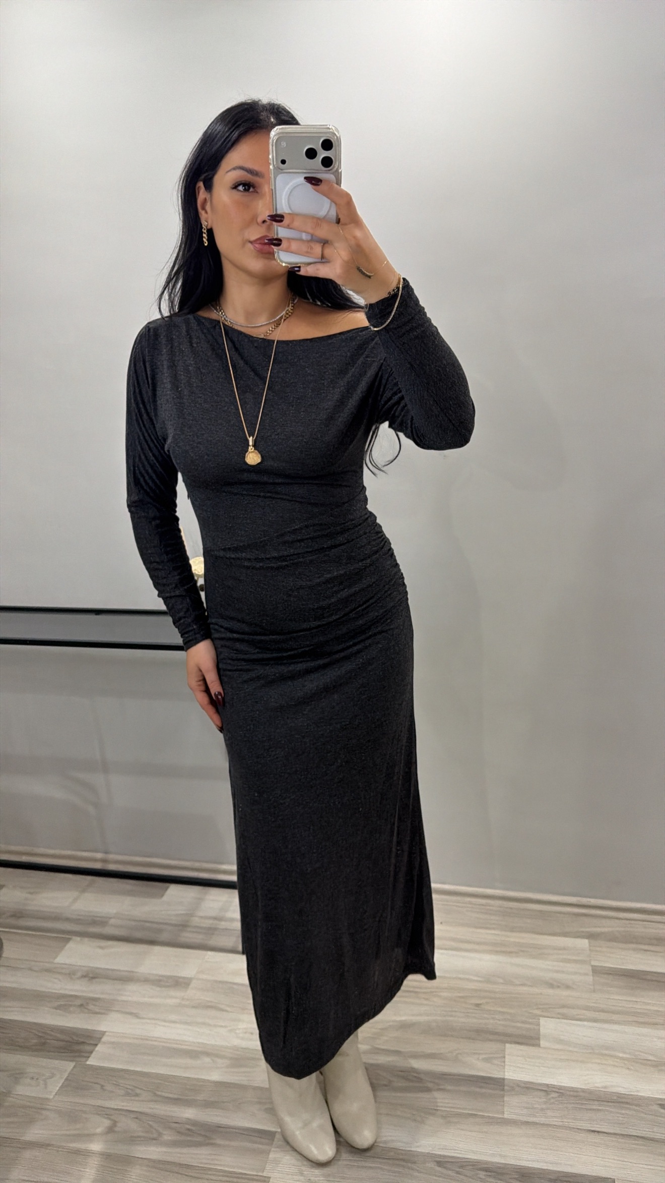 BELDEN OTURTMALI YIRTMAÇLI ELBİSE 