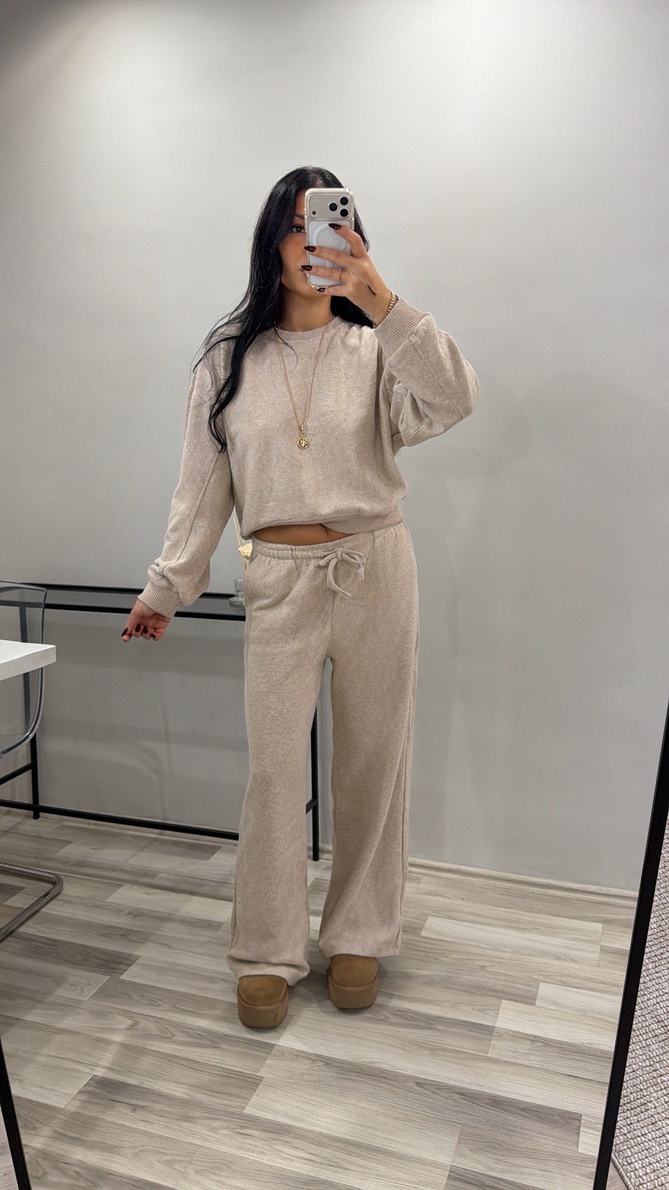 BEJ RENGİ SELANİK KUMAŞ TAKIM